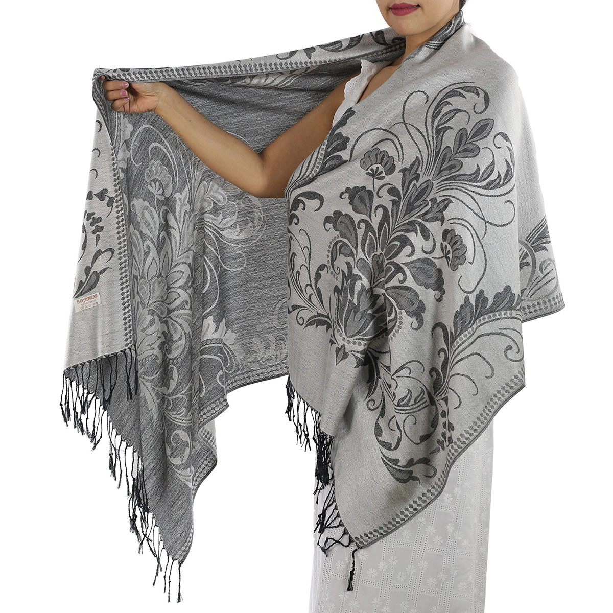 Patterned Silver Pashmina Shawls: image 1